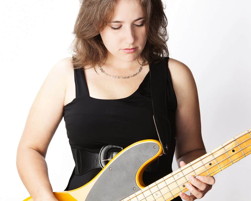 bassist-laura-greenberg