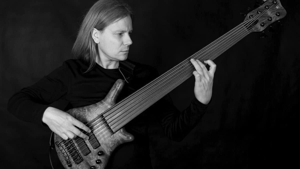 Fretless Bassist Jeroen Paul Thesseling Rejoins OBSCURA