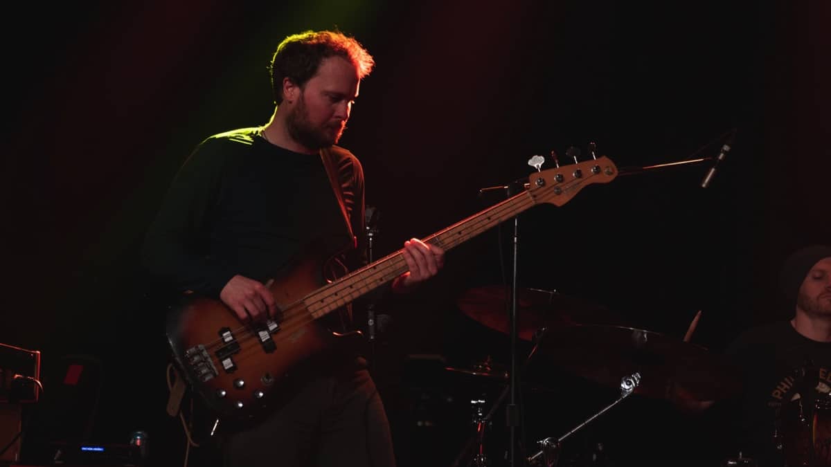 https://bassmusicianmagazine.com/wp-content/uploads/2022/12/Interview-With-Bassist-Taylor-Shell.jpg