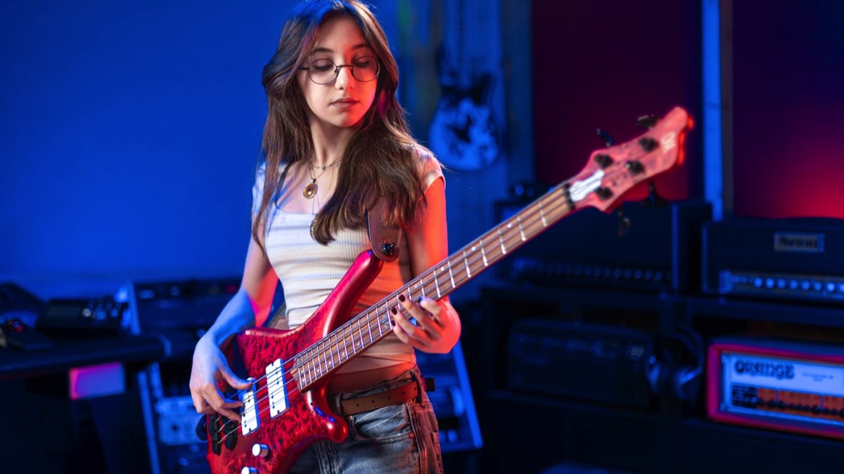 Interview With Bassist Ellen Alaverdyan and Guitarist Hovak Alaverdyan